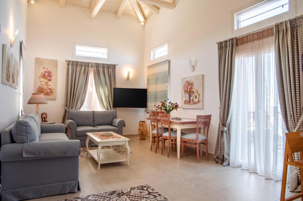 Eleni'S Guesthouse Aprovaton Εξωτερικό φωτογραφία